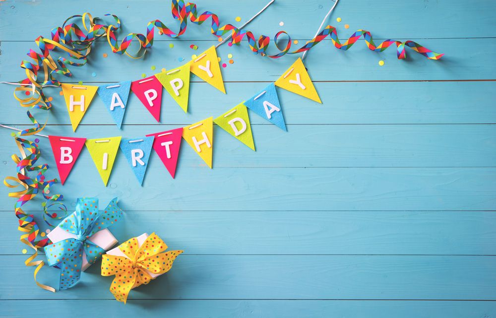 Hình ảnh chúc mừng sinh nhật Happy Birthday lung linh sắc màu trong 2020 | Sinh nhật, Màu sắc, Thiệp