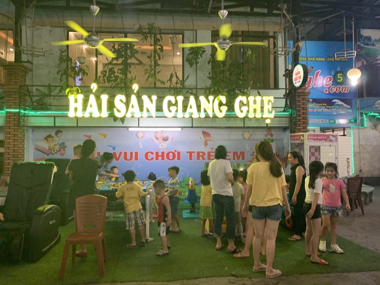 Nhà hàng hải sản Giang Ghẹ