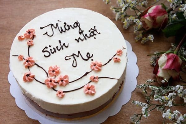 Bánh sinh nhật do chính tay bạn làm tặng mẹ chồng
