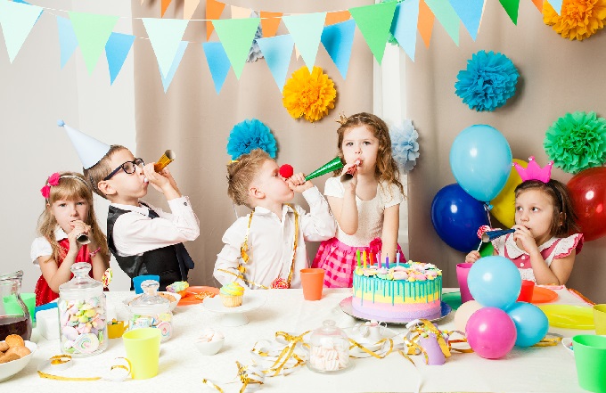 Kinh nghiệm tổ chức Sinh Nhật cho Bé tại nhà đơn giản, tiết kiệm