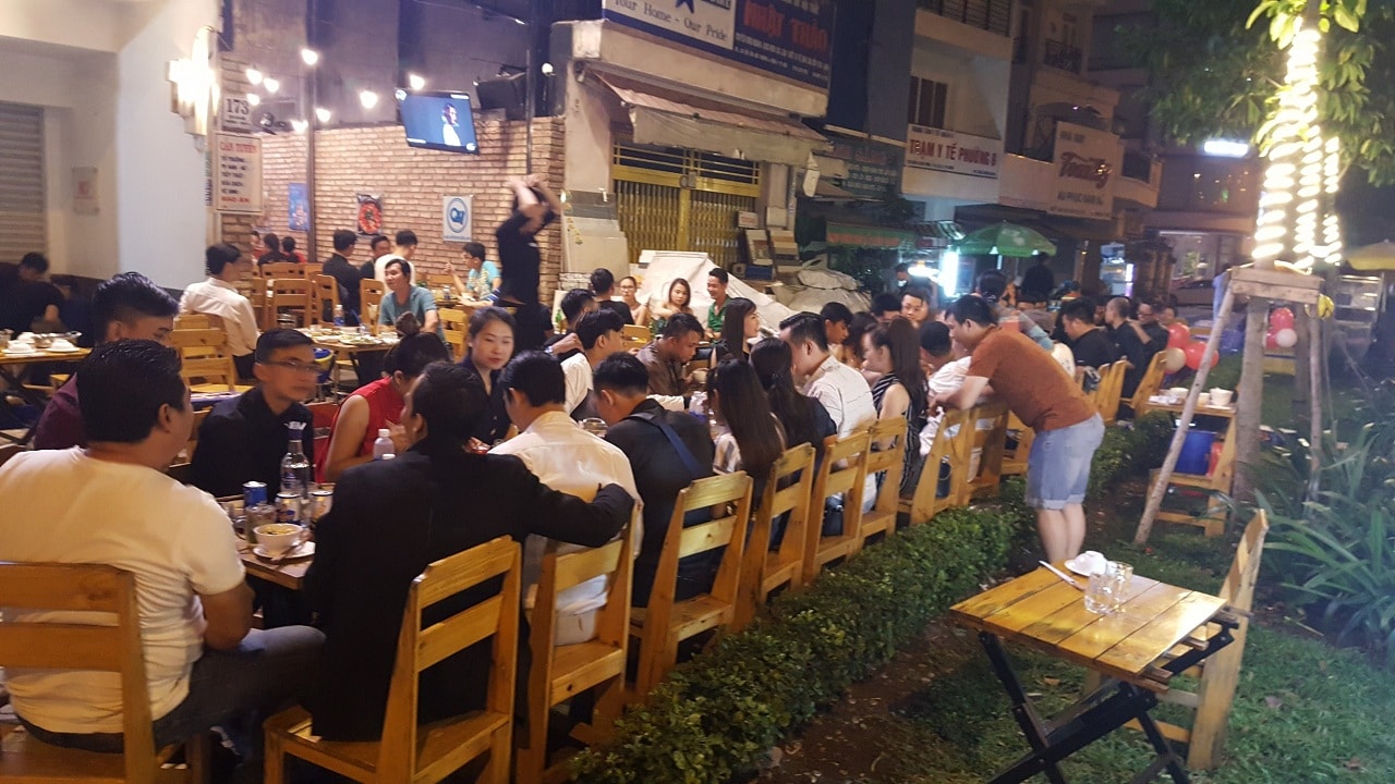 Quán Tới Bến